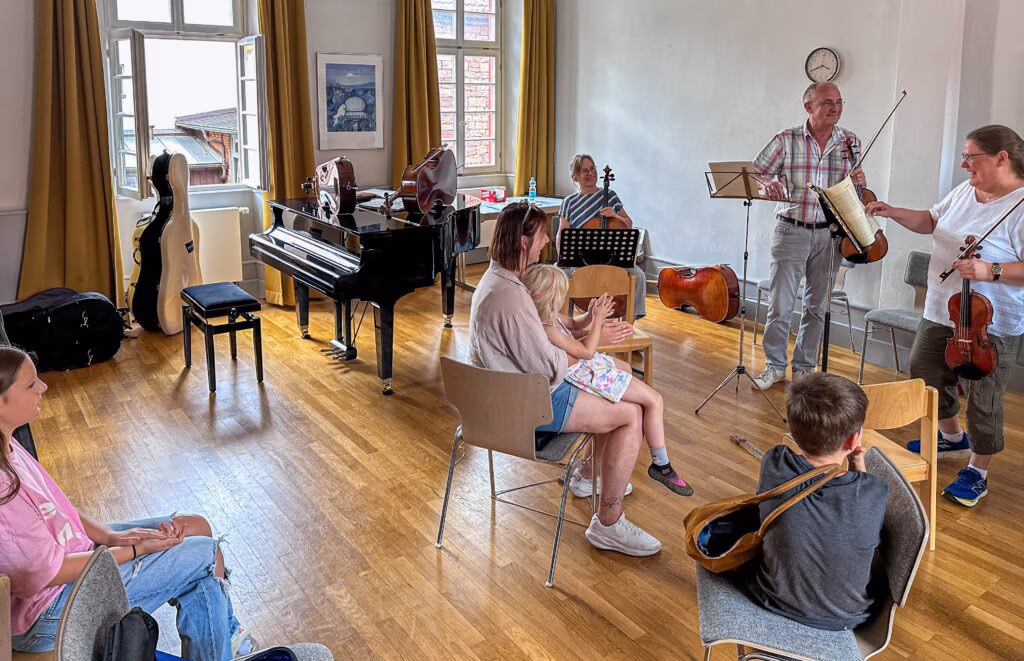 Tag der offenen Tür in der Musikschule Miltenberg - Ein ganz besonderer Tag 1 Tag der offenen Tuer2 2025 07 12